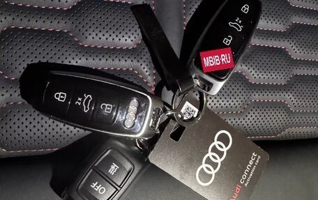 Audi RS 6, 2022 год, 13 000 000 рублей, 10 фотография