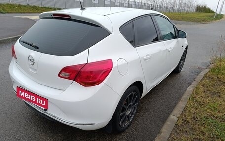 Opel Astra J, 2013 год, 590 000 рублей, 4 фотография