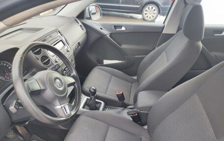 Volkswagen Tiguan I, 2012 год, 830 000 рублей, 6 фотография