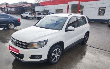 Volkswagen Tiguan I, 2012 год, 830 000 рублей, 2 фотография