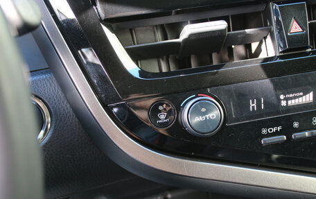 Toyota Camry, 2022 год, 3 800 000 рублей, 18 фотография