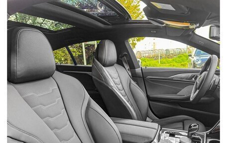 BMW 8 серия, 2022 год, 6 700 000 рублей, 16 фотография