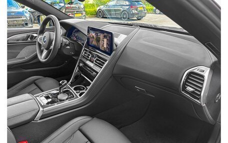 BMW 8 серия, 2022 год, 6 700 000 рублей, 14 фотография