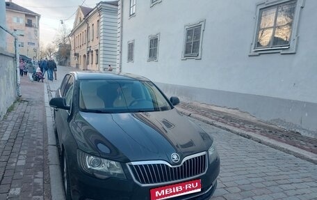 Skoda Superb III рестайлинг, 2014 год, 1 800 000 рублей, 1 фотография