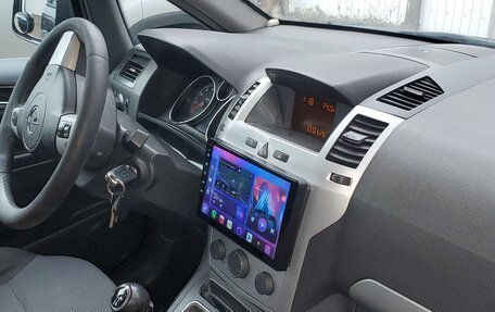 Opel Zafira B, 2012 год, 960 000 рублей, 2 фотография