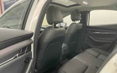 Mazda 3, 2022 год, 2 100 000 рублей, 21 фотография