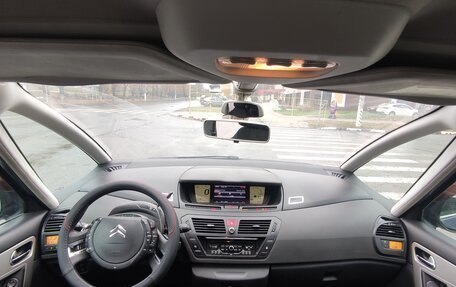 Citroen C4 Picasso II рестайлинг, 2010 год, 575 000 рублей, 9 фотография