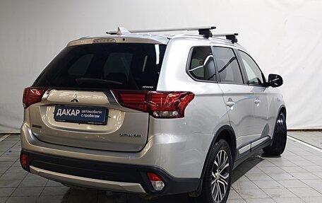 Mitsubishi Outlander III рестайлинг 3, 2018 год, 1 530 000 рублей, 3 фотография