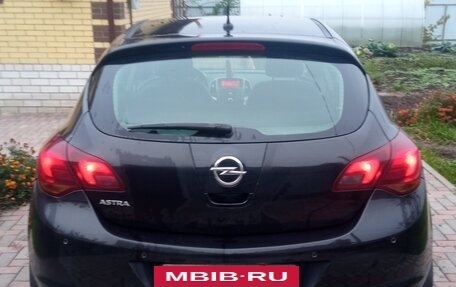 Opel Astra J, 2011 год, 570 000 рублей, 4 фотография