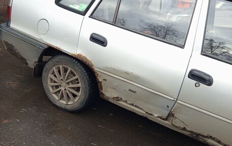 Daewoo Nexia I рестайлинг, 2000 год, 100 000 рублей, 3 фотография