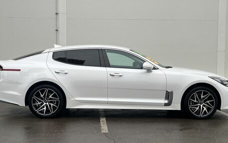 KIA Stinger I, 2022 год, 4 070 000 рублей, 7 фотография