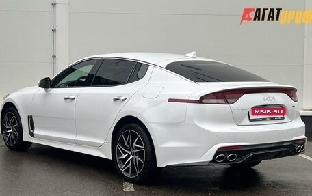 KIA Stinger I, 2022 год, 4 070 000 рублей, 3 фотография