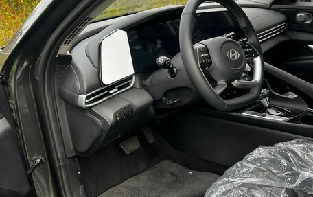 Hyundai Elantra, 2024 год, 2 350 000 рублей, 14 фотография