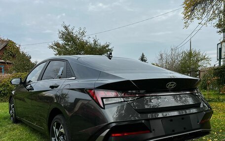 Hyundai Elantra, 2024 год, 2 350 000 рублей, 39 фотография