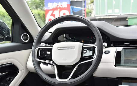 Land Rover Range Rover Evoque II, 2025 год, 4 674 000 рублей, 13 фотография