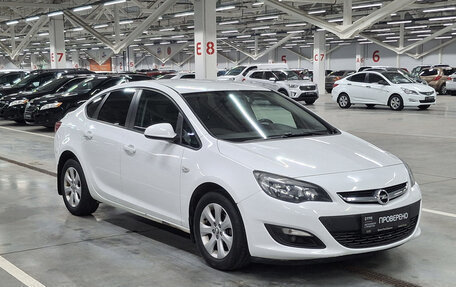 Opel Astra J, 2014 год, 899 000 рублей, 3 фотография