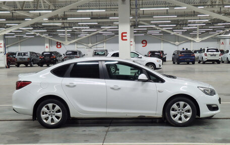 Opel Astra J, 2014 год, 899 000 рублей, 5 фотография