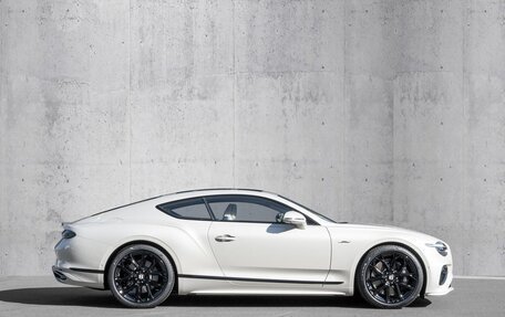 Bentley Continental GT, 2025 год, 44 500 000 рублей, 3 фотография