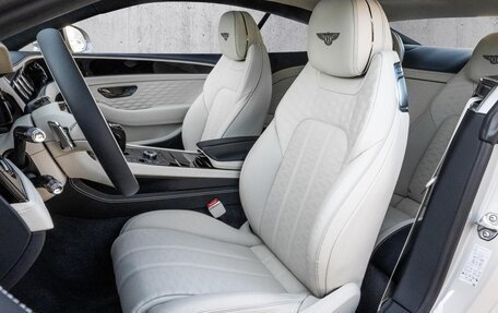 Bentley Continental GT, 2025 год, 44 500 000 рублей, 7 фотография