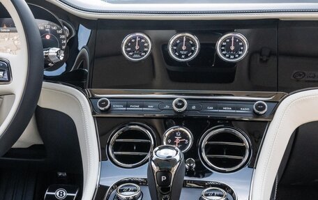 Bentley Continental GT, 2025 год, 44 500 000 рублей, 12 фотография