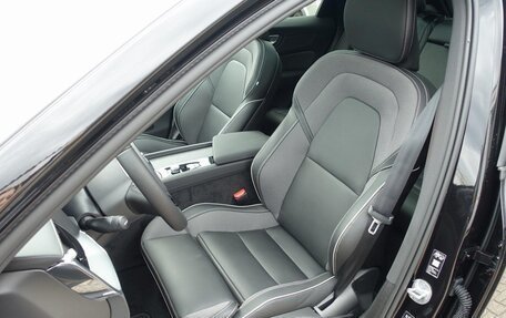 Volvo XC60 II, 2025 год, 7 700 000 рублей, 11 фотография