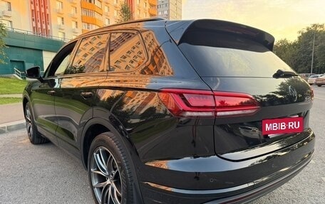 Volkswagen Touareg III, 2019 год, 3 950 000 рублей, 7 фотография