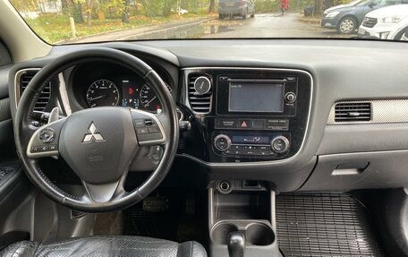 Mitsubishi Outlander III рестайлинг 3, 2012 год, 1 390 000 рублей, 3 фотография