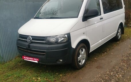 Volkswagen Caravelle T5, 2013 год, 1 750 000 рублей, 9 фотография