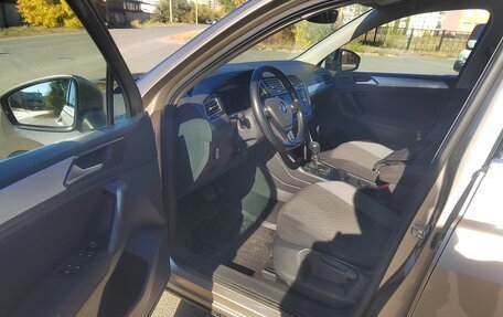 Volkswagen Tiguan II, 2017 год, 2 000 000 рублей, 9 фотография