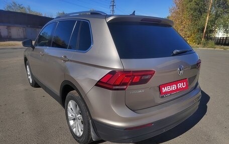 Volkswagen Tiguan II, 2017 год, 2 000 000 рублей, 6 фотография