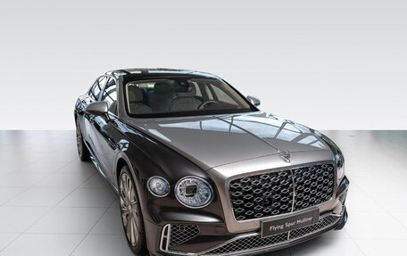 Bentley Flying Spur, 2025 год, 41 000 000 рублей, 3 фотография