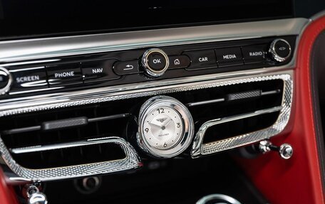 Bentley Flying Spur, 2025 год, 41 000 000 рублей, 14 фотография