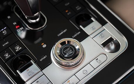 Bentley Flying Spur, 2025 год, 41 000 000 рублей, 15 фотография