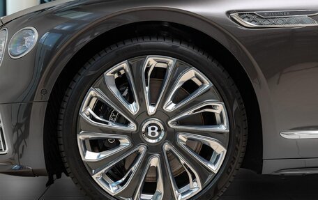 Bentley Flying Spur, 2025 год, 41 000 000 рублей, 28 фотография