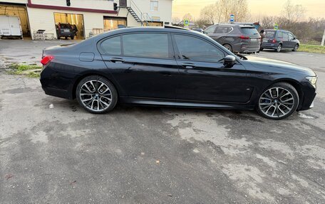 BMW 7 серия, 2019 год, 4 150 000 рублей, 9 фотография