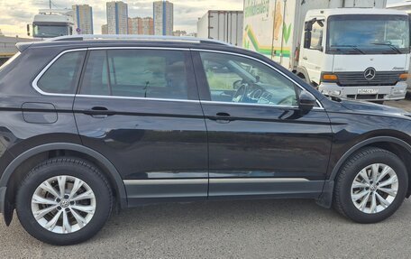 Volkswagen Tiguan II, 2018 год, 1 950 000 рублей, 2 фотография