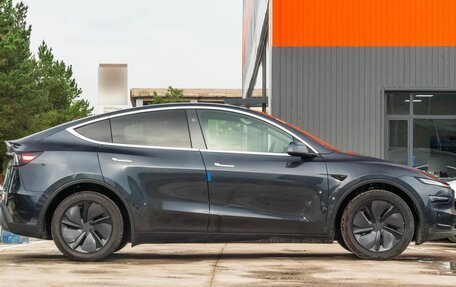 Tesla Model Y I, 2025 год, 5 814 000 рублей, 8 фотография