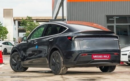 Tesla Model Y I, 2025 год, 5 814 000 рублей, 5 фотография