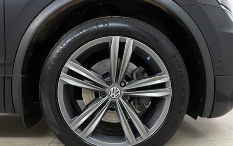 Volkswagen Tiguan II, 2018 год, 2 360 000 рублей, 16 фотография