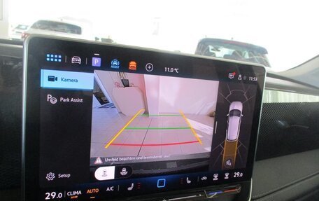 Volkswagen Tiguan, 2025 год, 7 190 000 рублей, 9 фотография