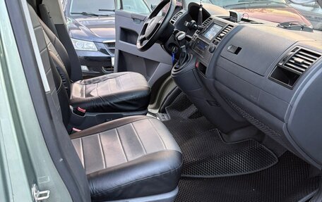 Volkswagen Caravelle T5, 2008 год, 950 000 рублей, 4 фотография