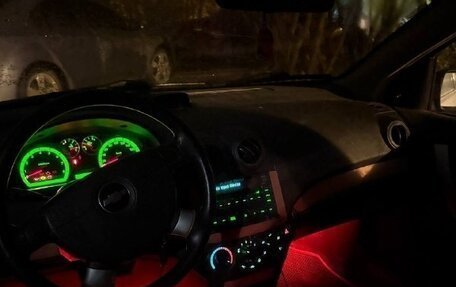 Chevrolet Aveo III, 2010 год, 450 000 рублей, 3 фотография