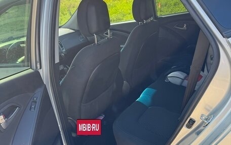 Hyundai ix35 I рестайлинг, 2011 год, 980 000 рублей, 14 фотография