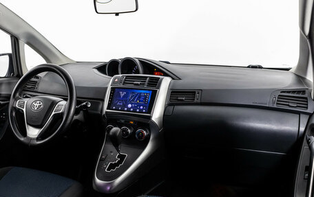 Toyota Verso I, 2013 год, 1 279 000 рублей, 9 фотография