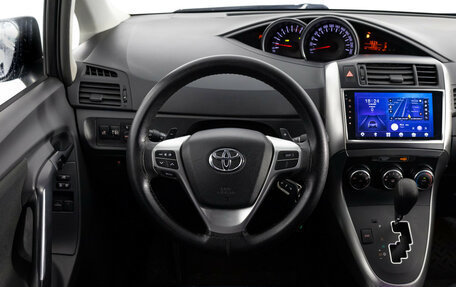 Toyota Verso I, 2013 год, 1 279 000 рублей, 11 фотография