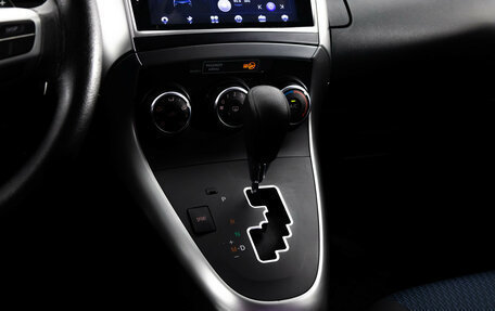 Toyota Verso I, 2013 год, 1 279 000 рублей, 13 фотография