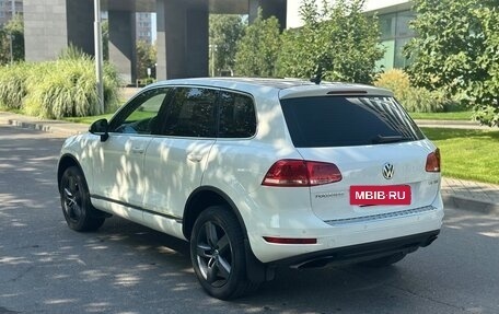 Volkswagen Touareg III, 2010 год, 2 450 000 рублей, 3 фотография