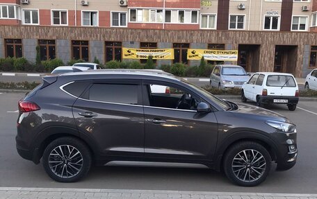 Hyundai Tucson III, 2019 год, 1 800 000 рублей, 2 фотография