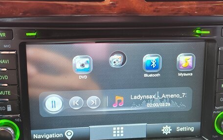 Toyota Avensis III рестайлинг, 2004 год, 850 000 рублей, 15 фотография