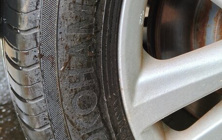 Toyota Avensis III рестайлинг, 2004 год, 850 000 рублей, 13 фотография